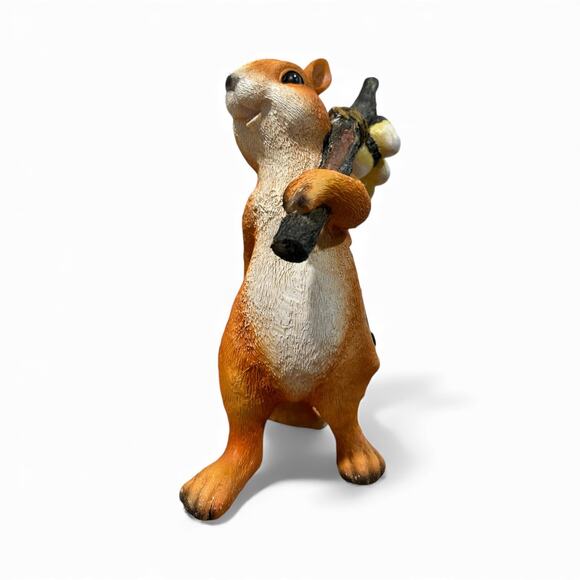 11” Solar Squirrel Garden Statue with Light, Outdoor Yard Decor Lawn Ornament - Picture 5 of 9